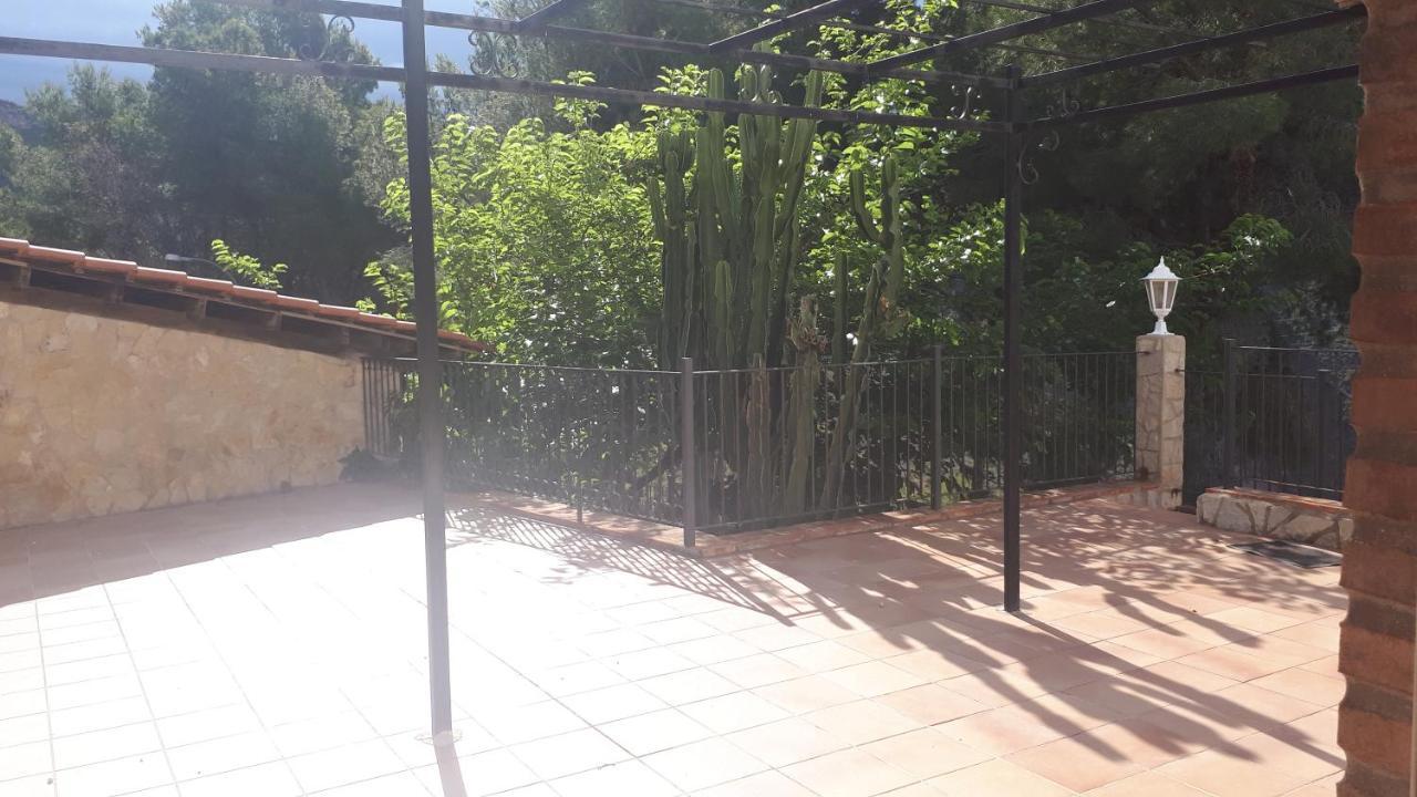 Apartamentos Christina Benicassim Bagian luar foto