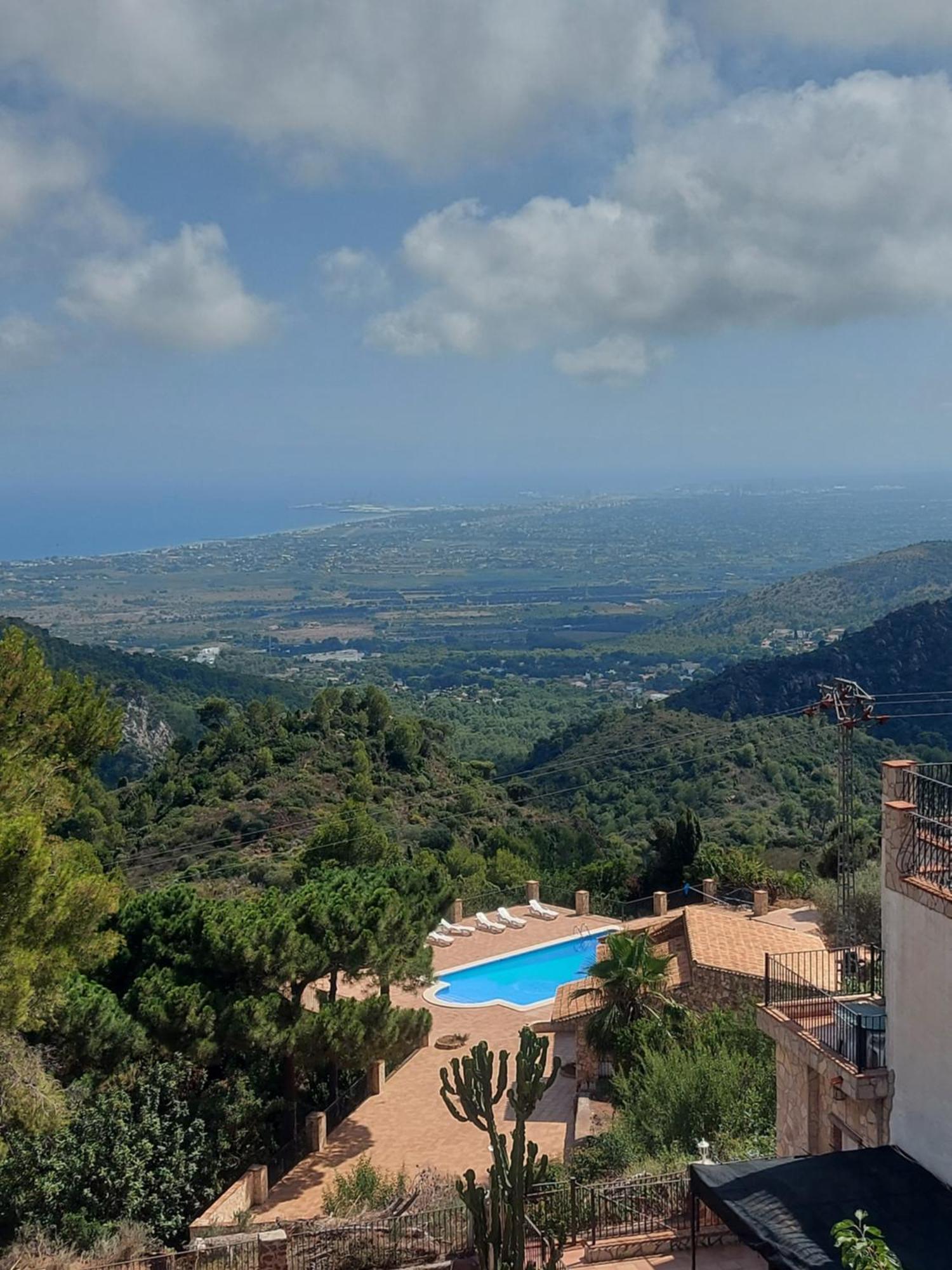 Apartamentos Christina Benicassim Bagian luar foto